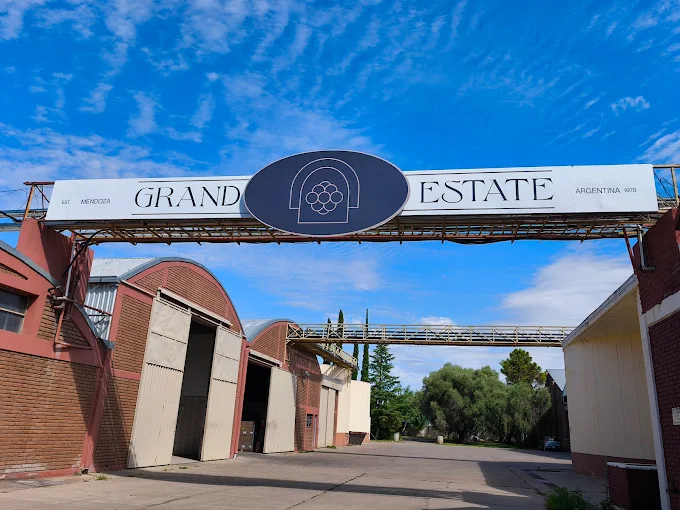 Bodega Grand Estate