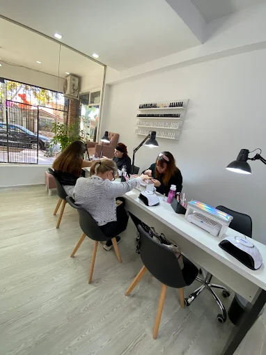 Lu arellano nail art studio