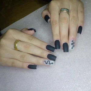 NAILS-BY-MIKA