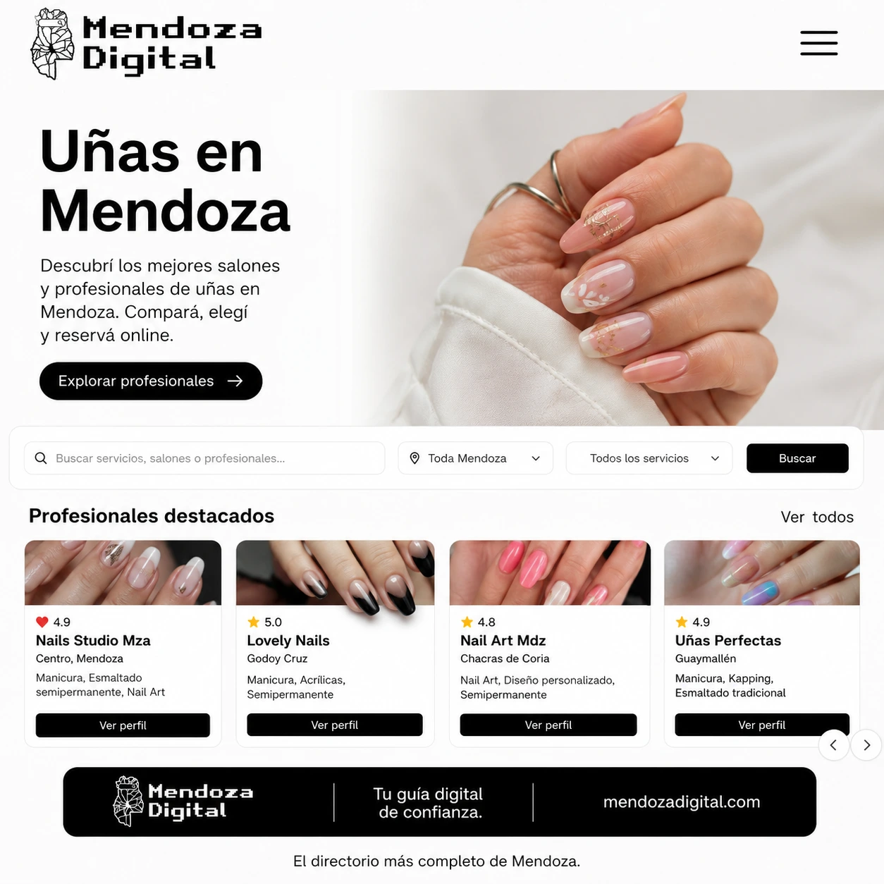 Primer plano detallado de manos femeninas con un diseño artístico de manicuría en tonos rosados y blancos con apliques sutiles, ideal para ilustrar el directorio de uñas en Mendoza de Mendoza Digital.
